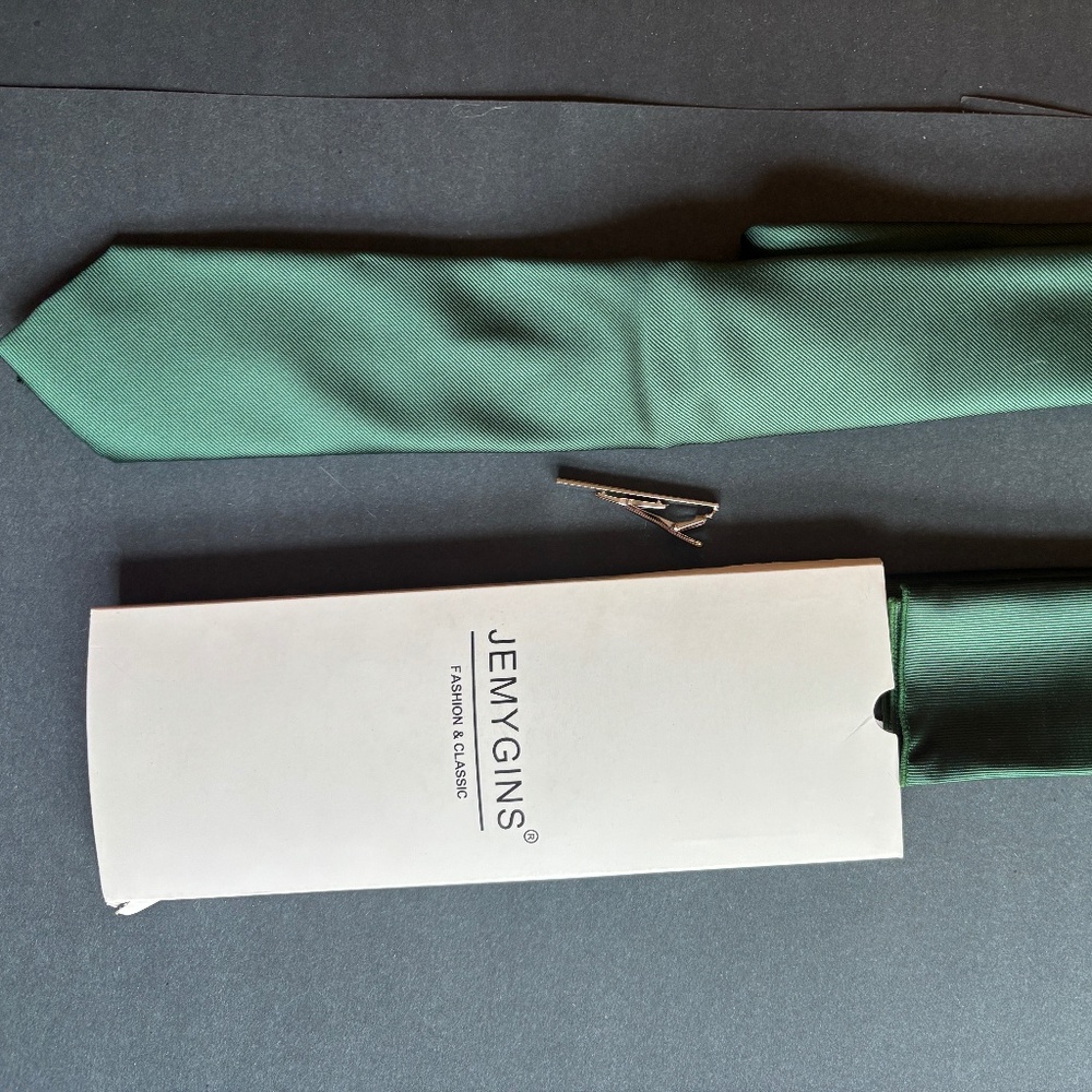 JEMYGINS® Green Tie